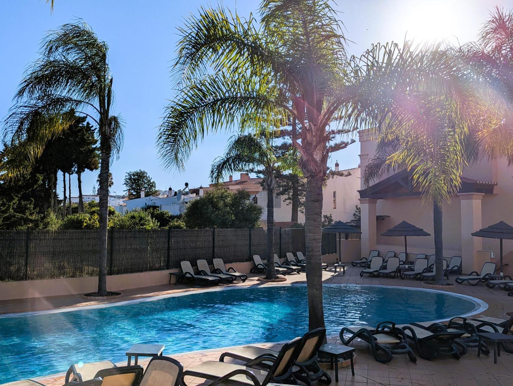 Luxury 3-Bedroom Apartment At High-End Praia Da Luz Bagian luar foto
