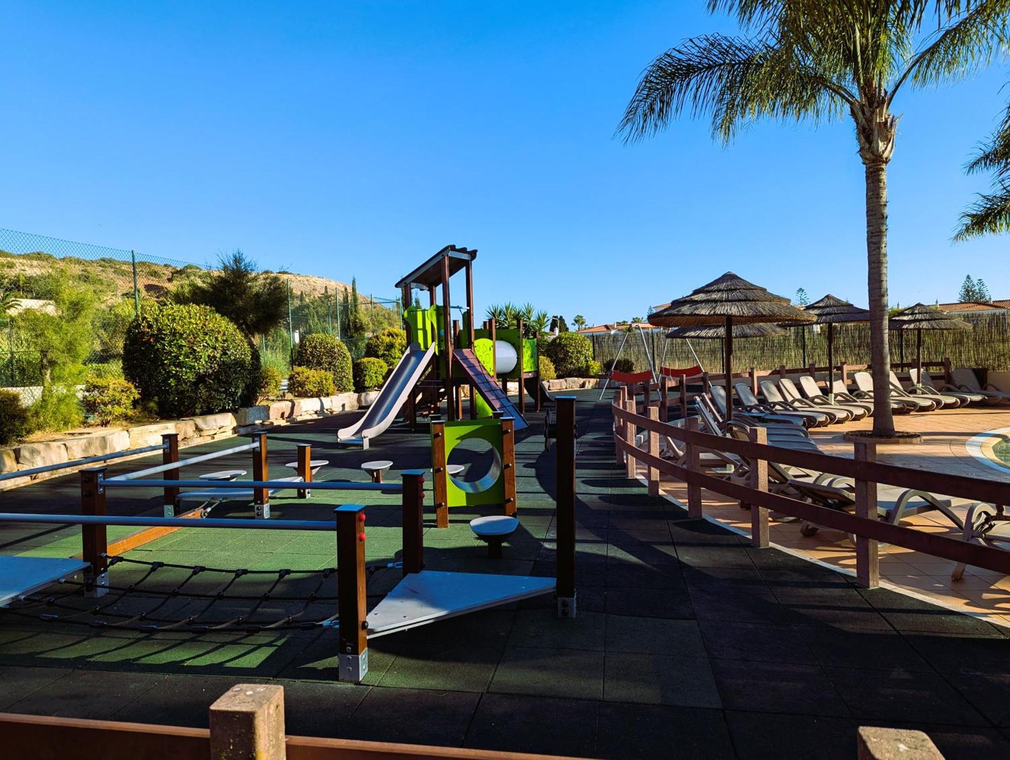 Luxury 3-Bedroom Apartment At High-End Praia Da Luz Bagian luar foto