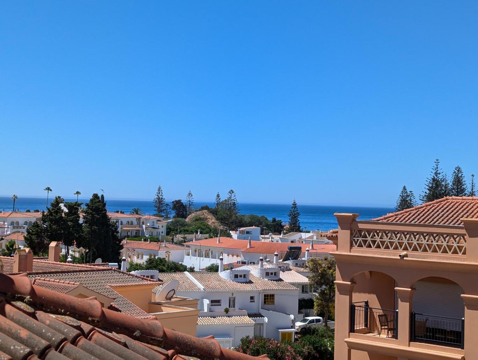 Luxury 3-Bedroom Apartment At High-End Praia Da Luz Bagian luar foto