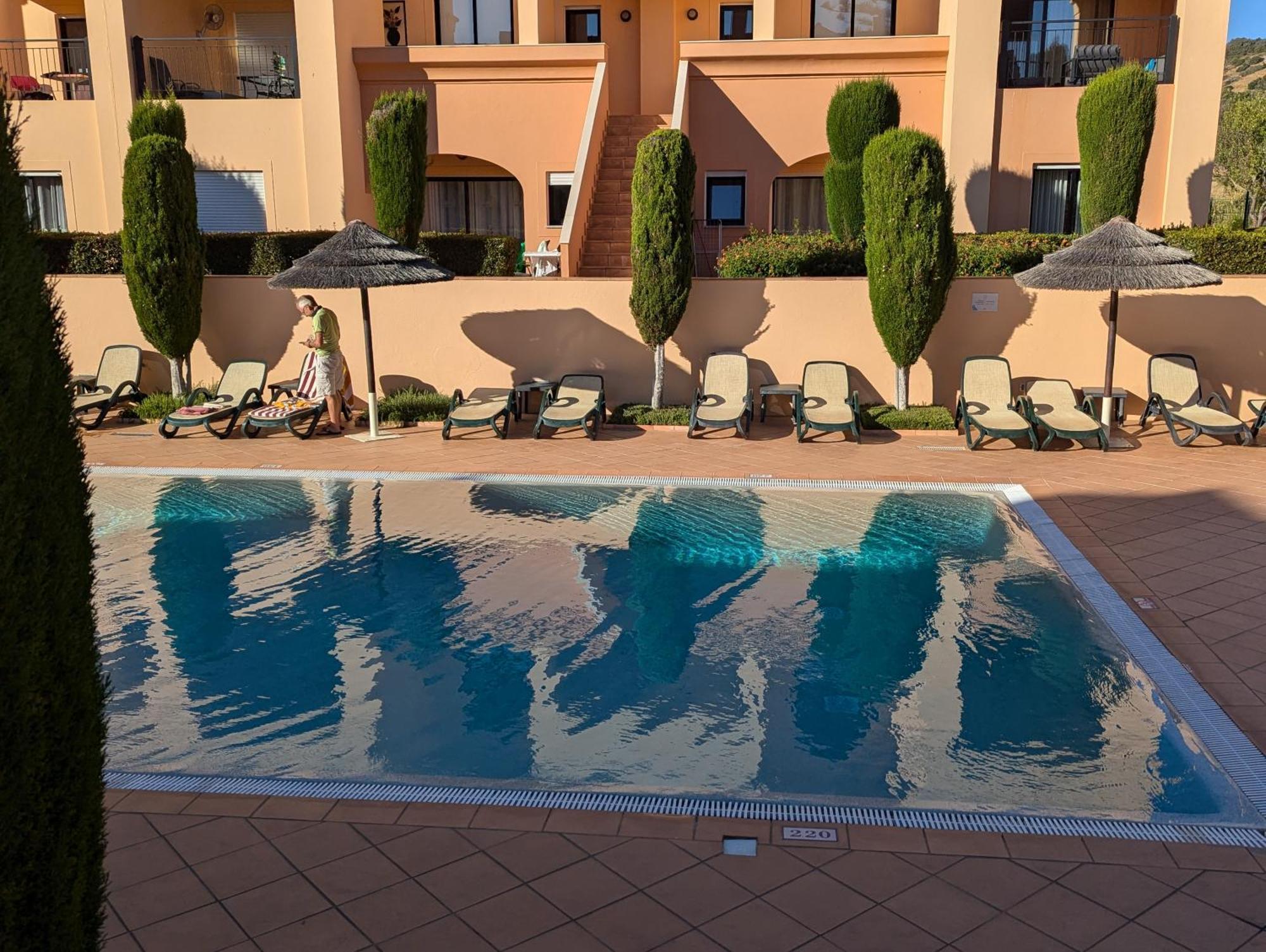 Luxury 3-Bedroom Apartment At High-End Praia Da Luz Bagian luar foto
