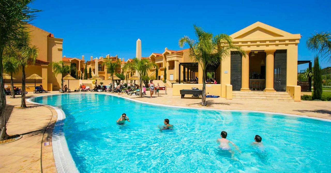 Luxury 3-Bedroom Apartment At High-End Praia Da Luz Bagian luar foto