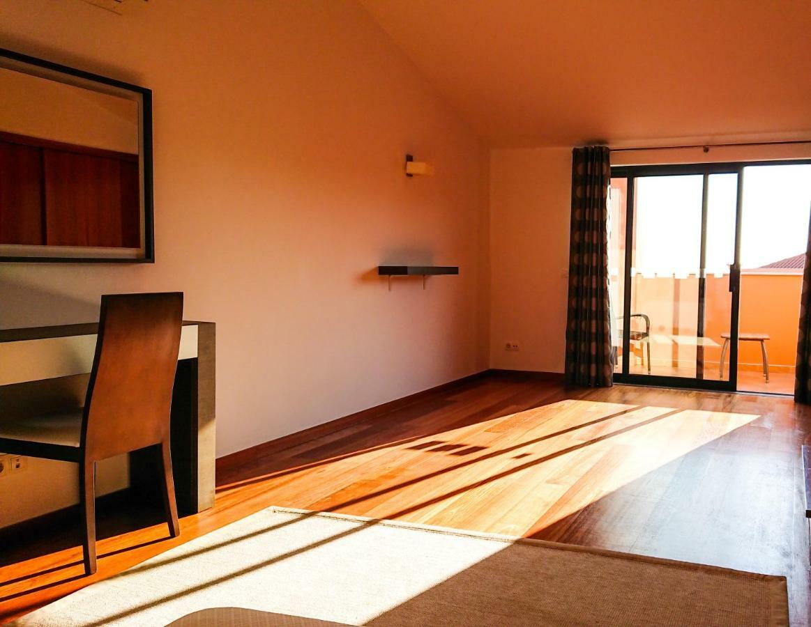 Luxury 3-Bedroom Apartment At High-End Praia Da Luz Bagian luar foto